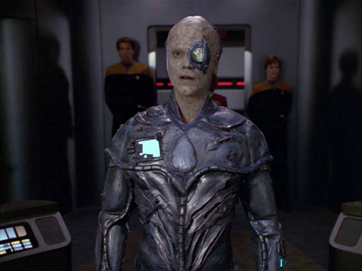 extant_StarTrek_VOY_5x02-Drone_03131.jpg