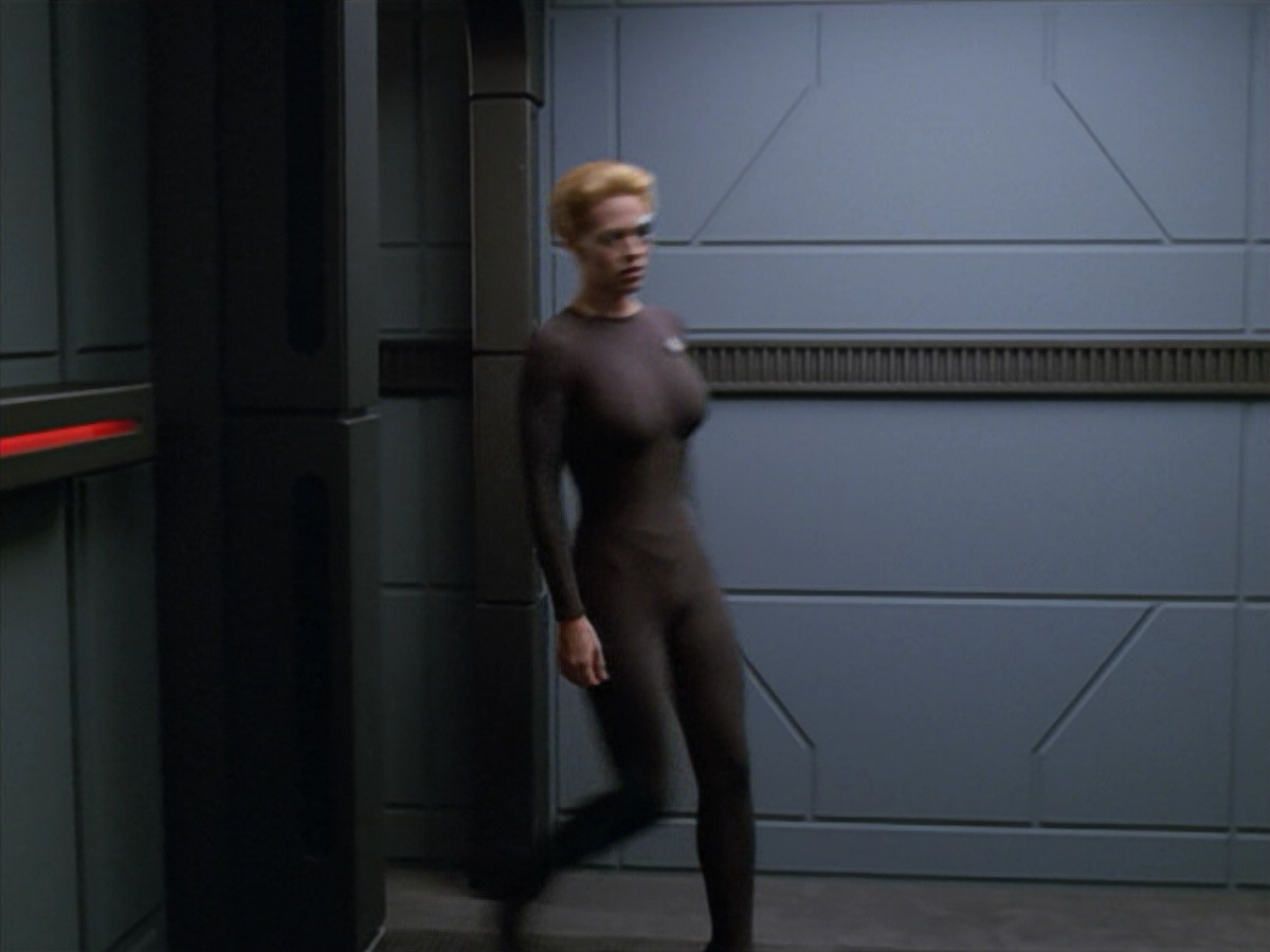 extant_StarTrek_VOY_5x02-Drone_03138.jpg