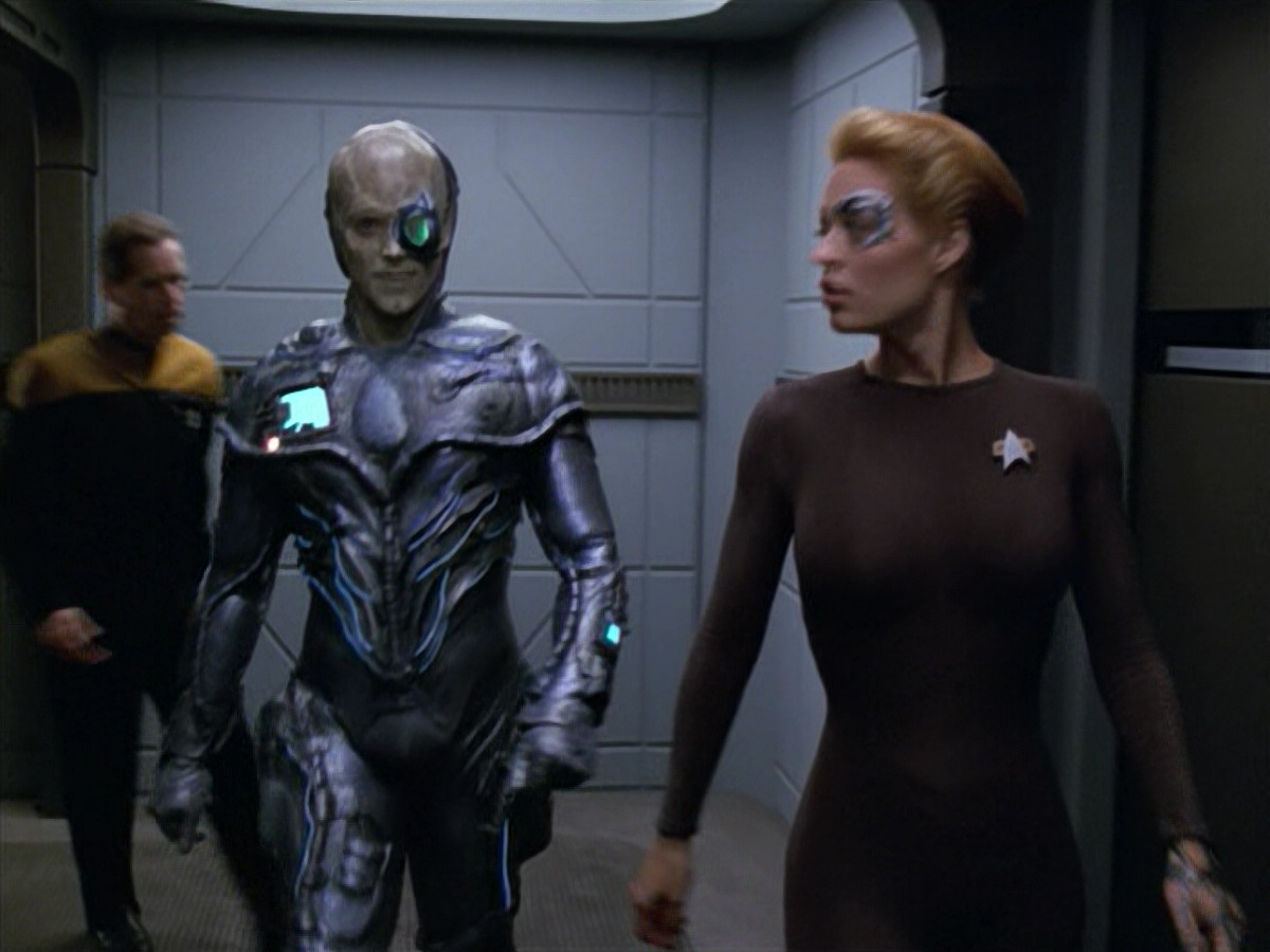 extant_StarTrek_VOY_5x02-Drone_03141.jpg