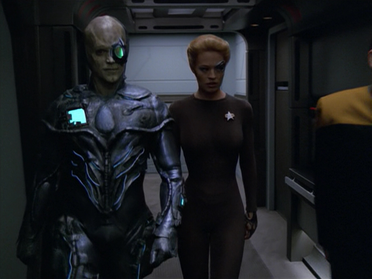 extant_StarTrek_VOY_5x02-Drone_03145.jpg