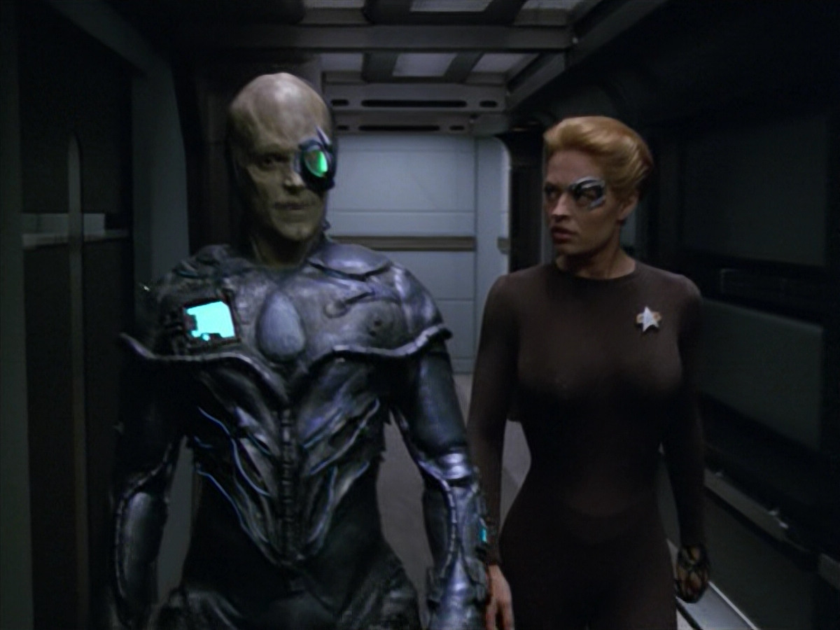 extant_StarTrek_VOY_5x02-Drone_03148.jpg