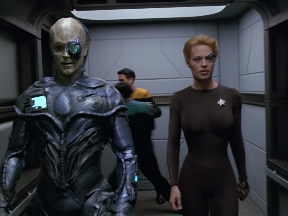 extant_StarTrek_VOY_5x02-Drone_03155.jpg