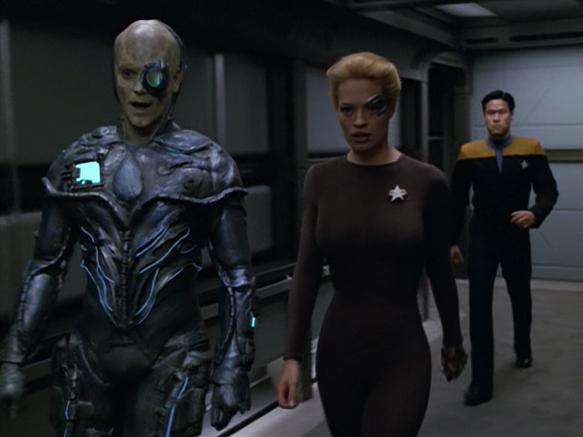 extant_StarTrek_VOY_5x02-Drone_03158.jpg