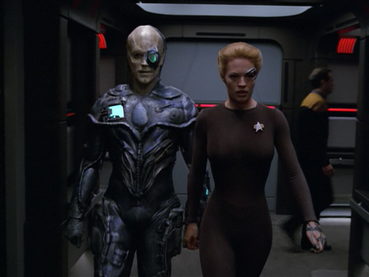 extant_StarTrek_VOY_5x02-Drone_03167.jpg
