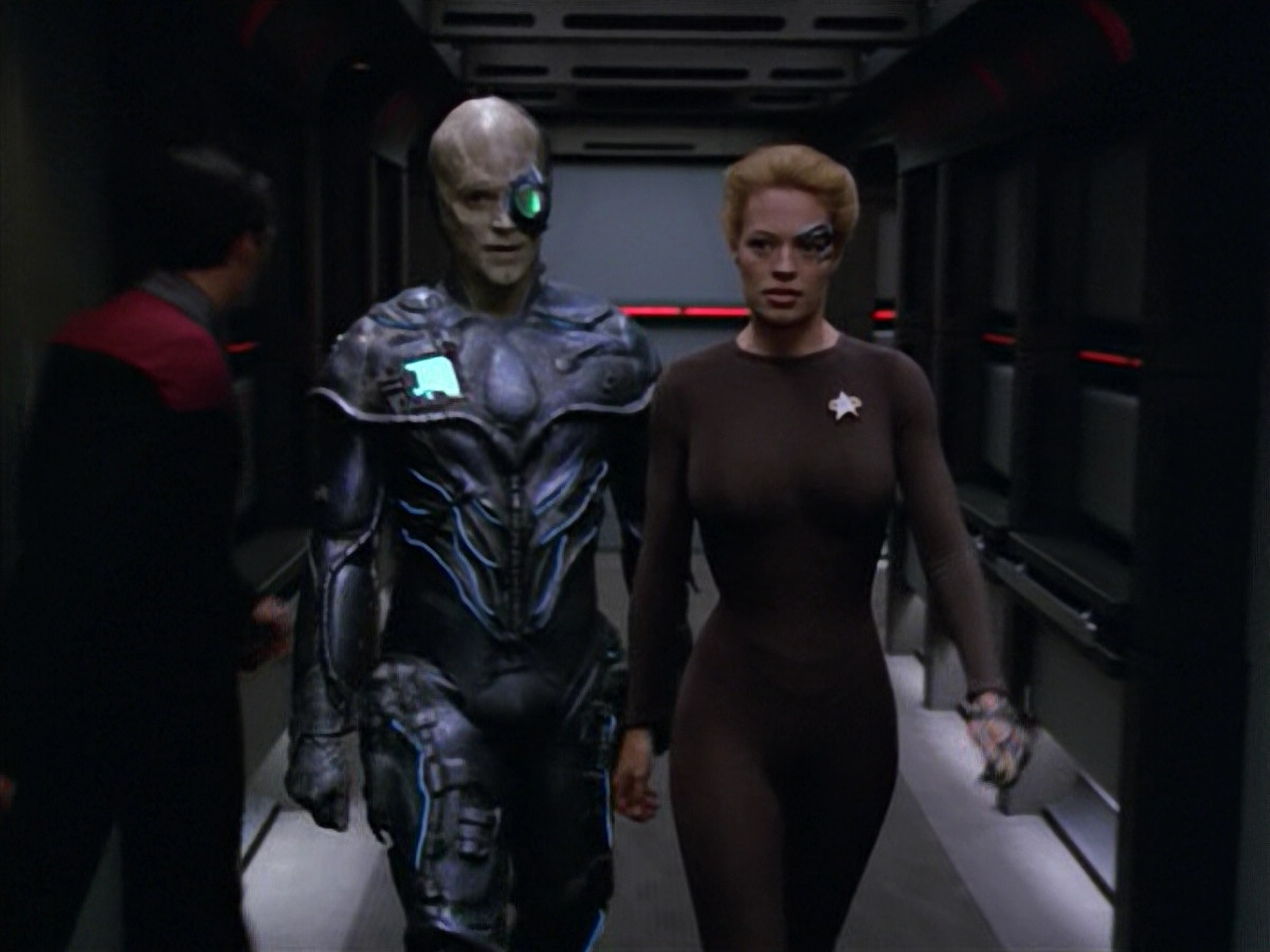 extant_StarTrek_VOY_5x02-Drone_03170.jpg
