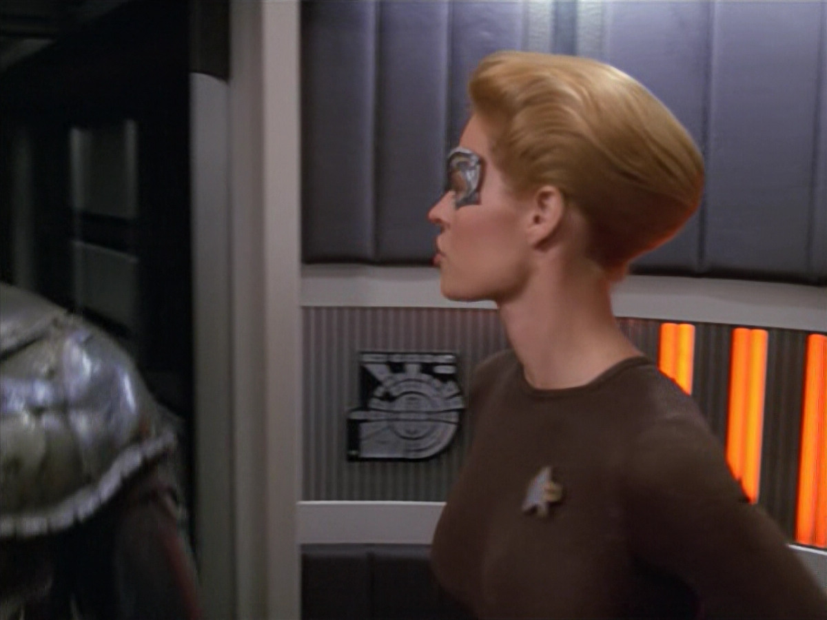 extant_StarTrek_VOY_5x02-Drone_03178.jpg