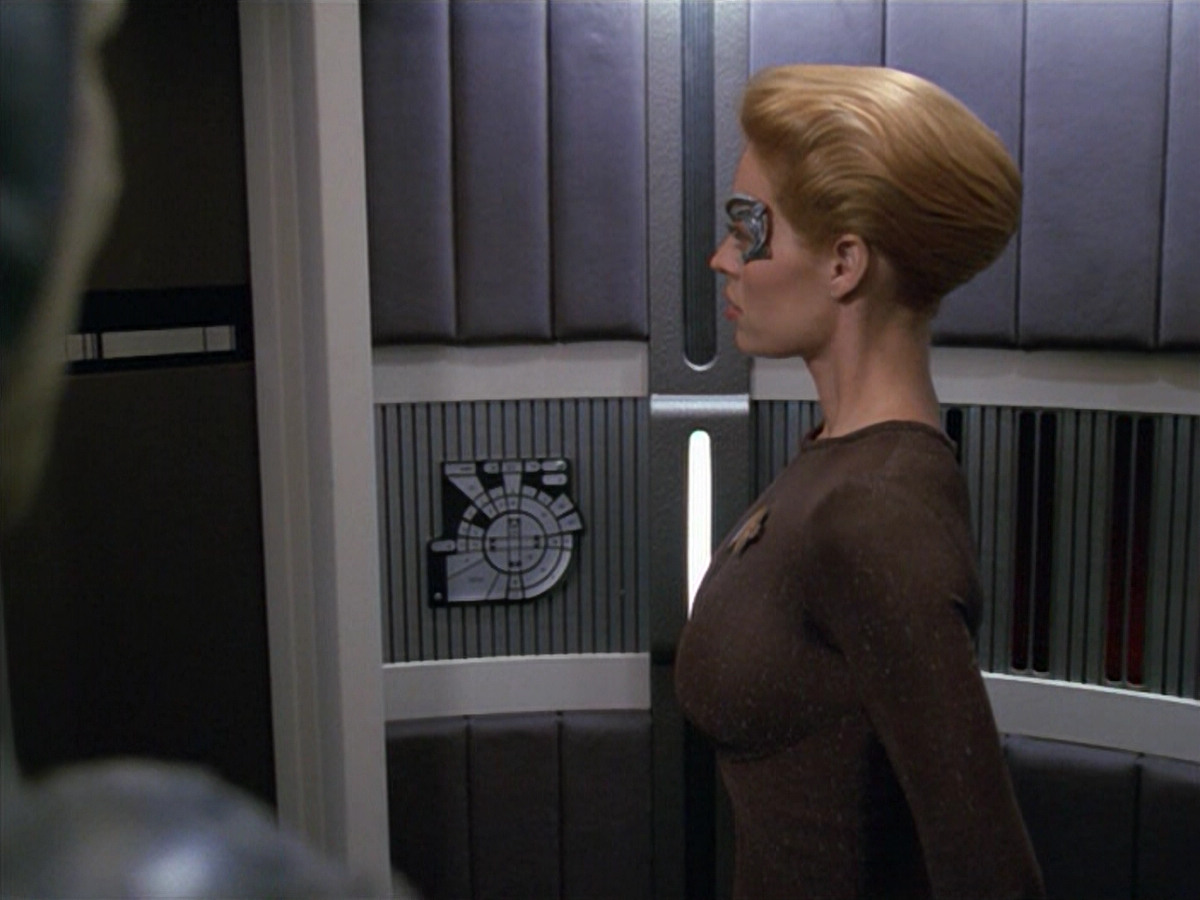 extant_StarTrek_VOY_5x02-Drone_03182.jpg