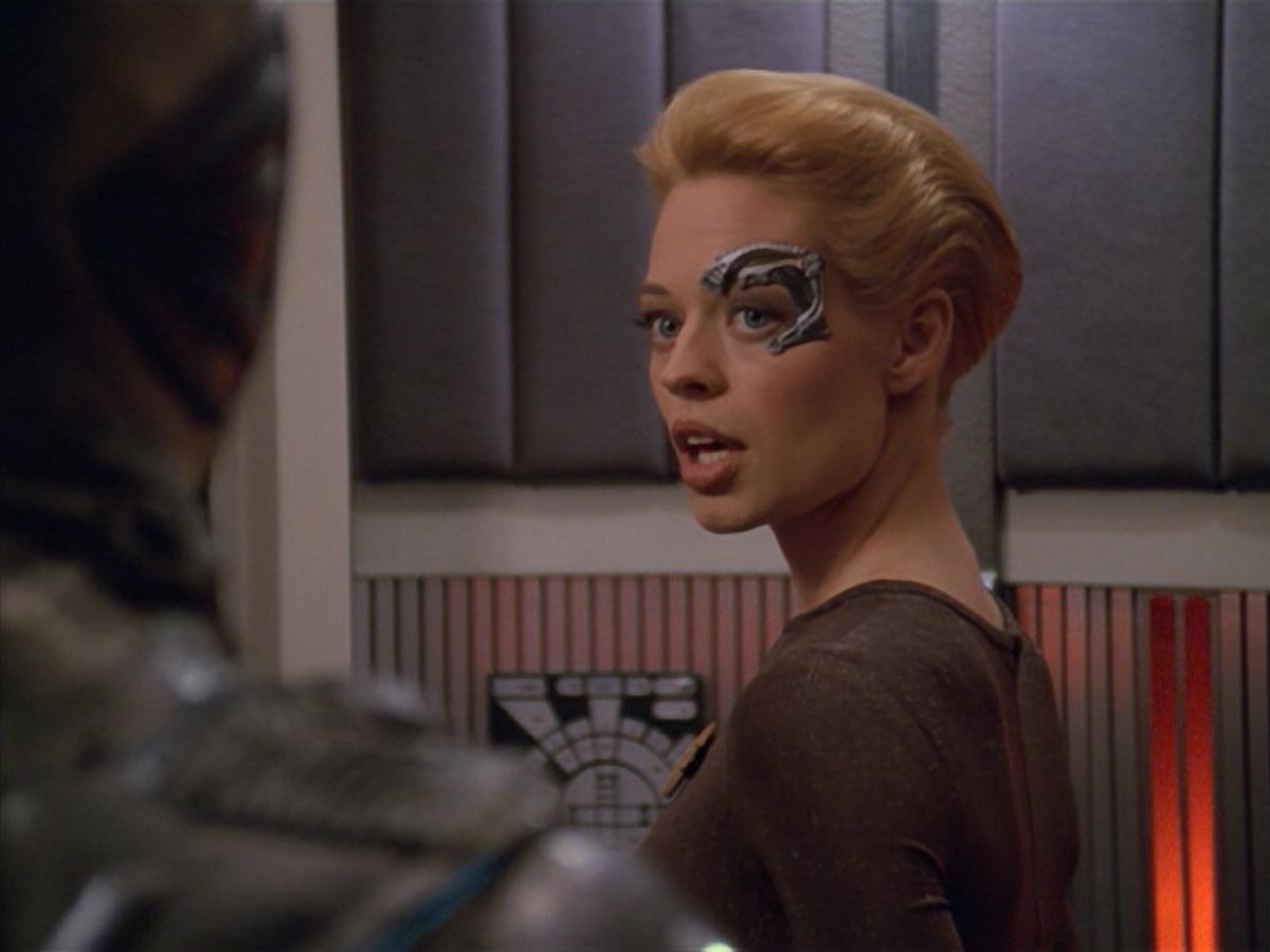extant_StarTrek_VOY_5x02-Drone_03188.jpg