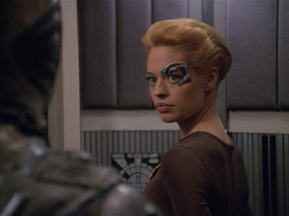 extant_StarTrek_VOY_5x02-Drone_03195.jpg