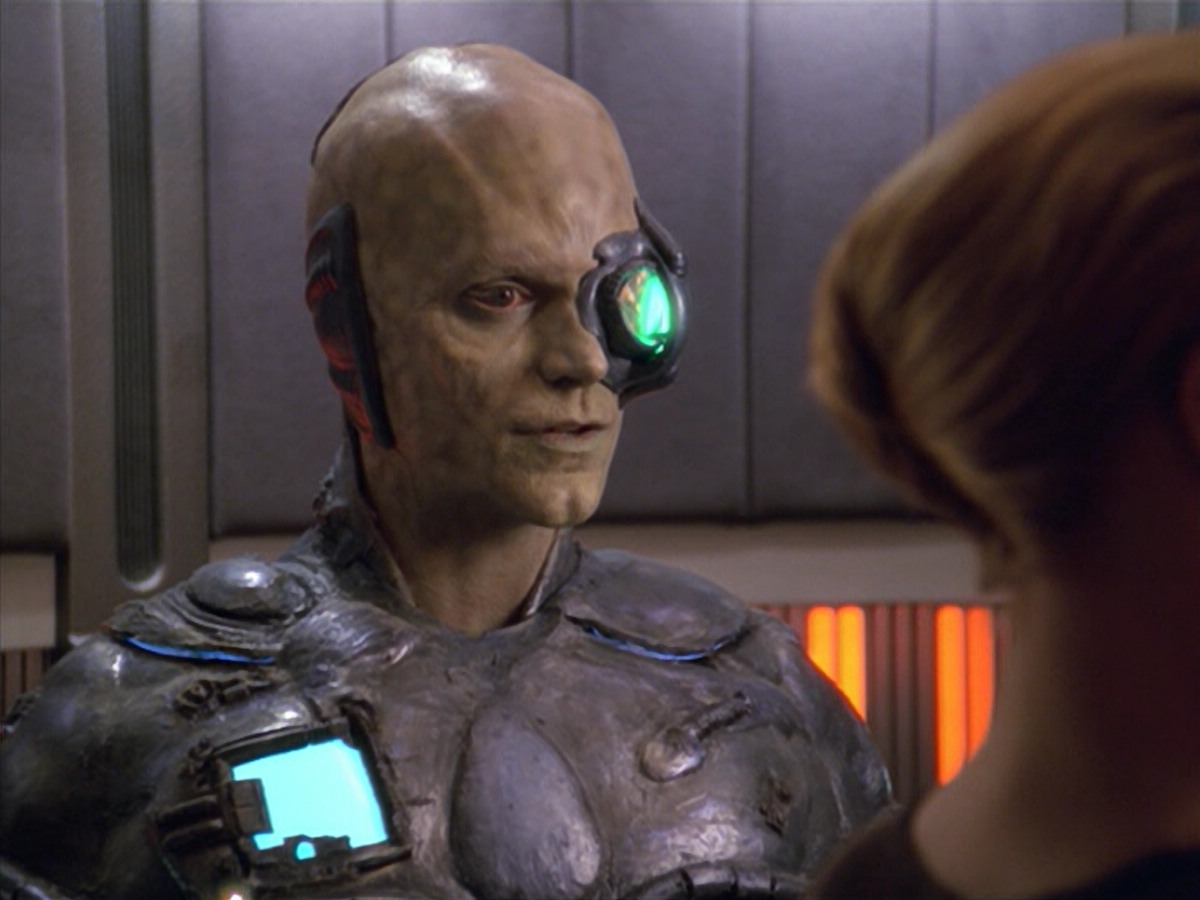 extant_StarTrek_VOY_5x02-Drone_03198.jpg