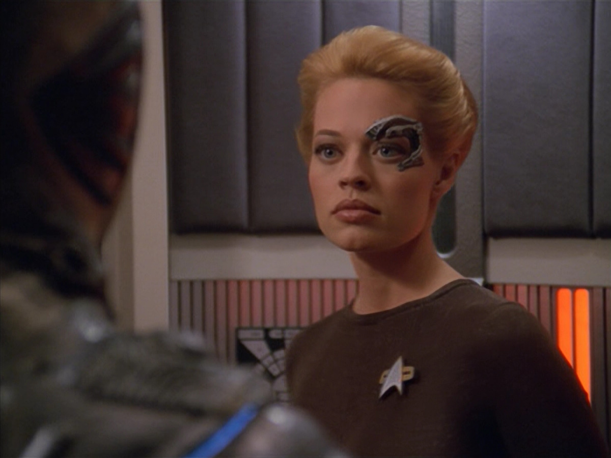 extant_StarTrek_VOY_5x02-Drone_03203.jpg