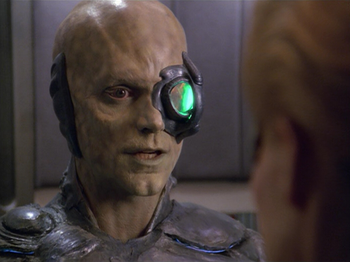 extant_StarTrek_VOY_5x02-Drone_03215.jpg