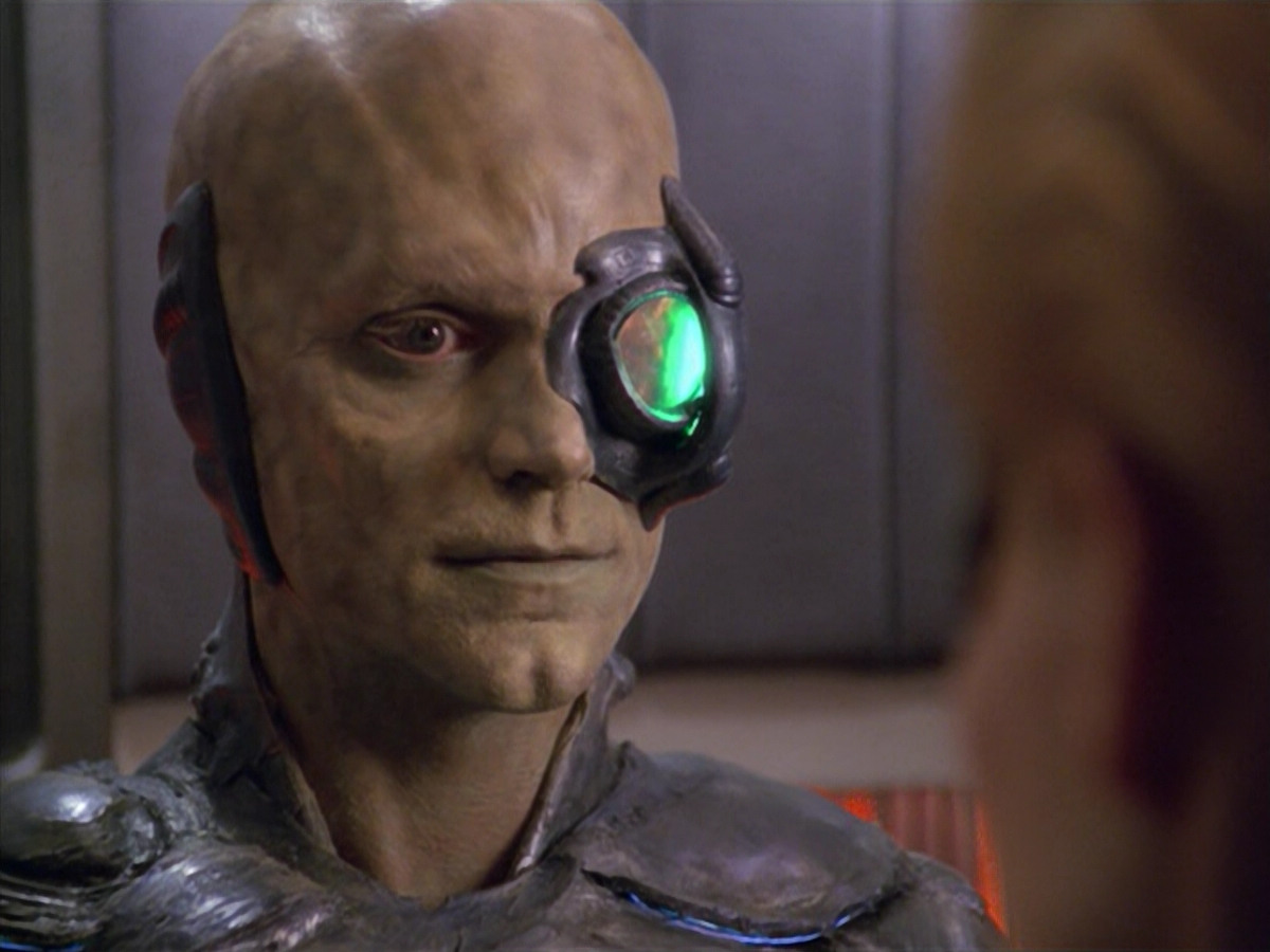 extant_StarTrek_VOY_5x02-Drone_03216.jpg