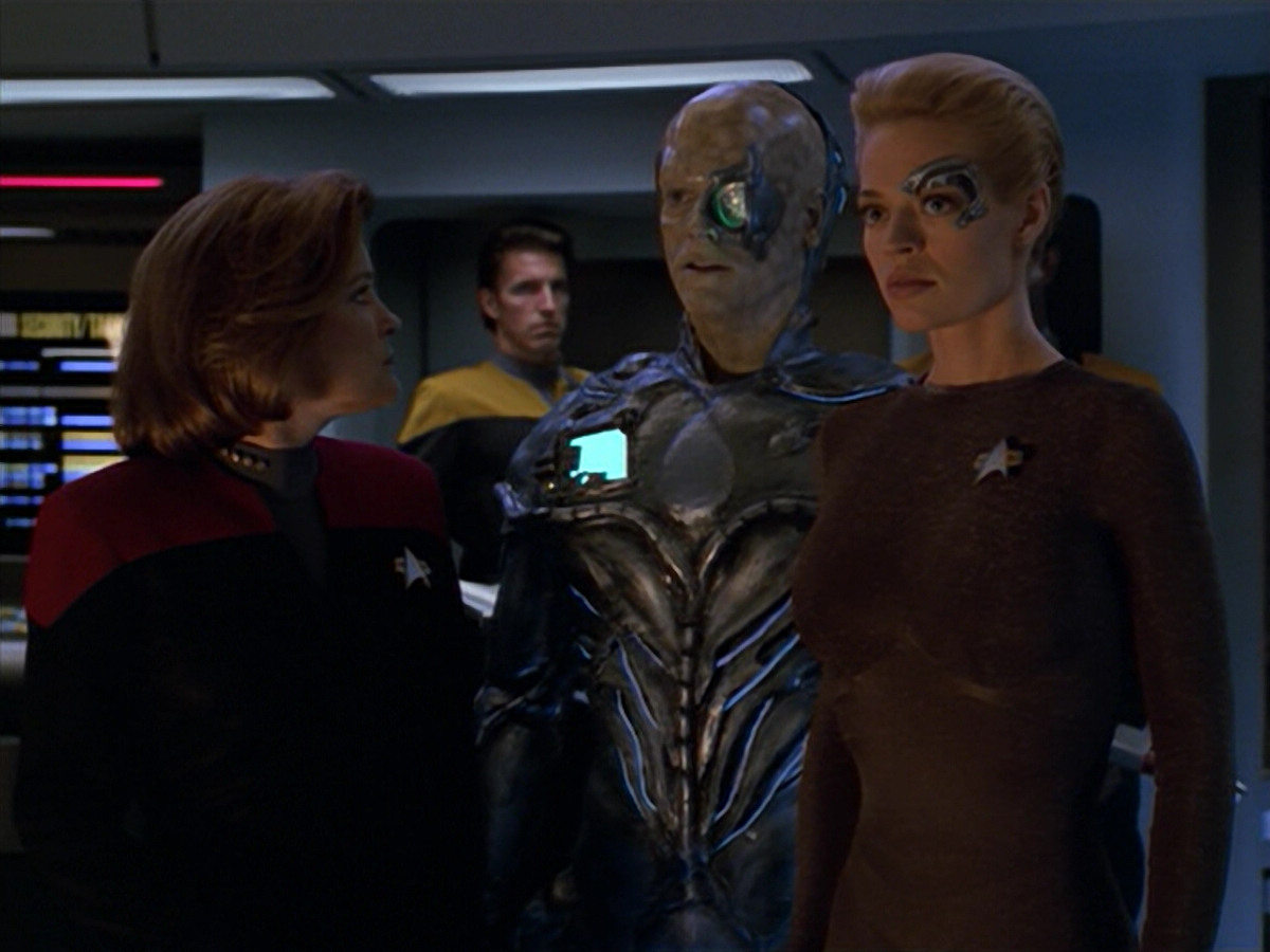 extant_StarTrek_VOY_5x02-Drone_03251.jpg
