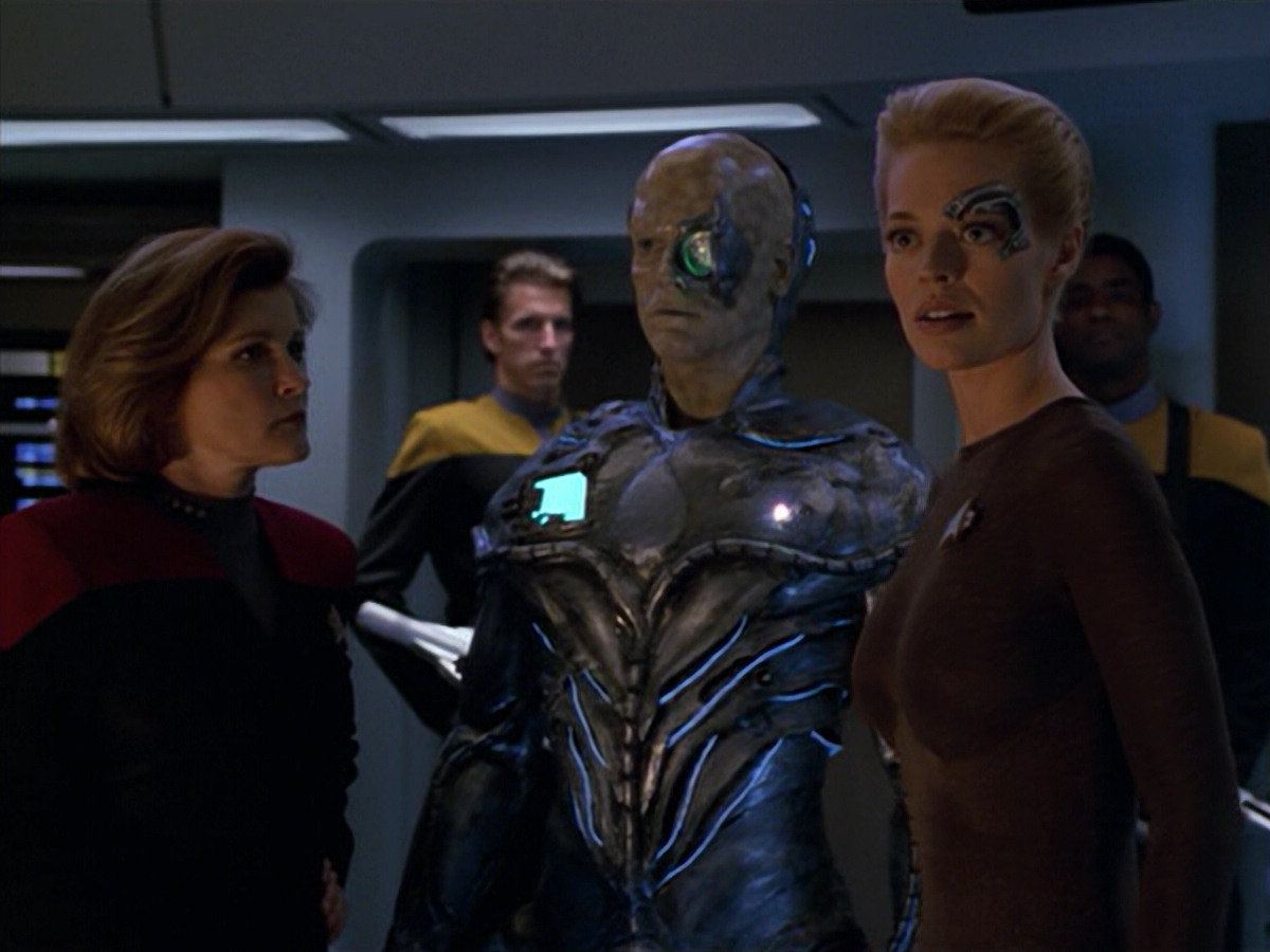 extant_StarTrek_VOY_5x02-Drone_03257.jpg