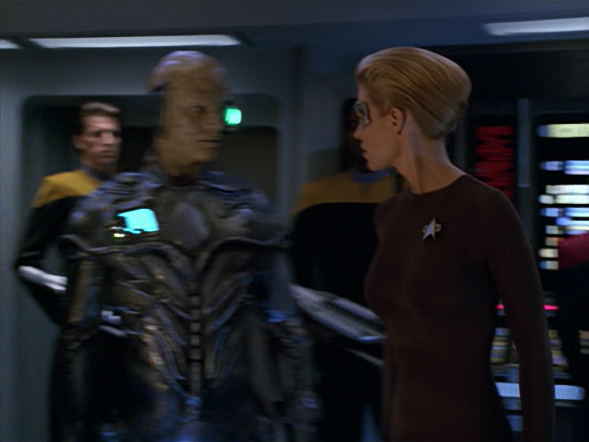 extant_StarTrek_VOY_5x02-Drone_03261.jpg