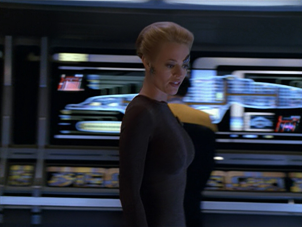 extant_StarTrek_VOY_5x02-Drone_03263.jpg