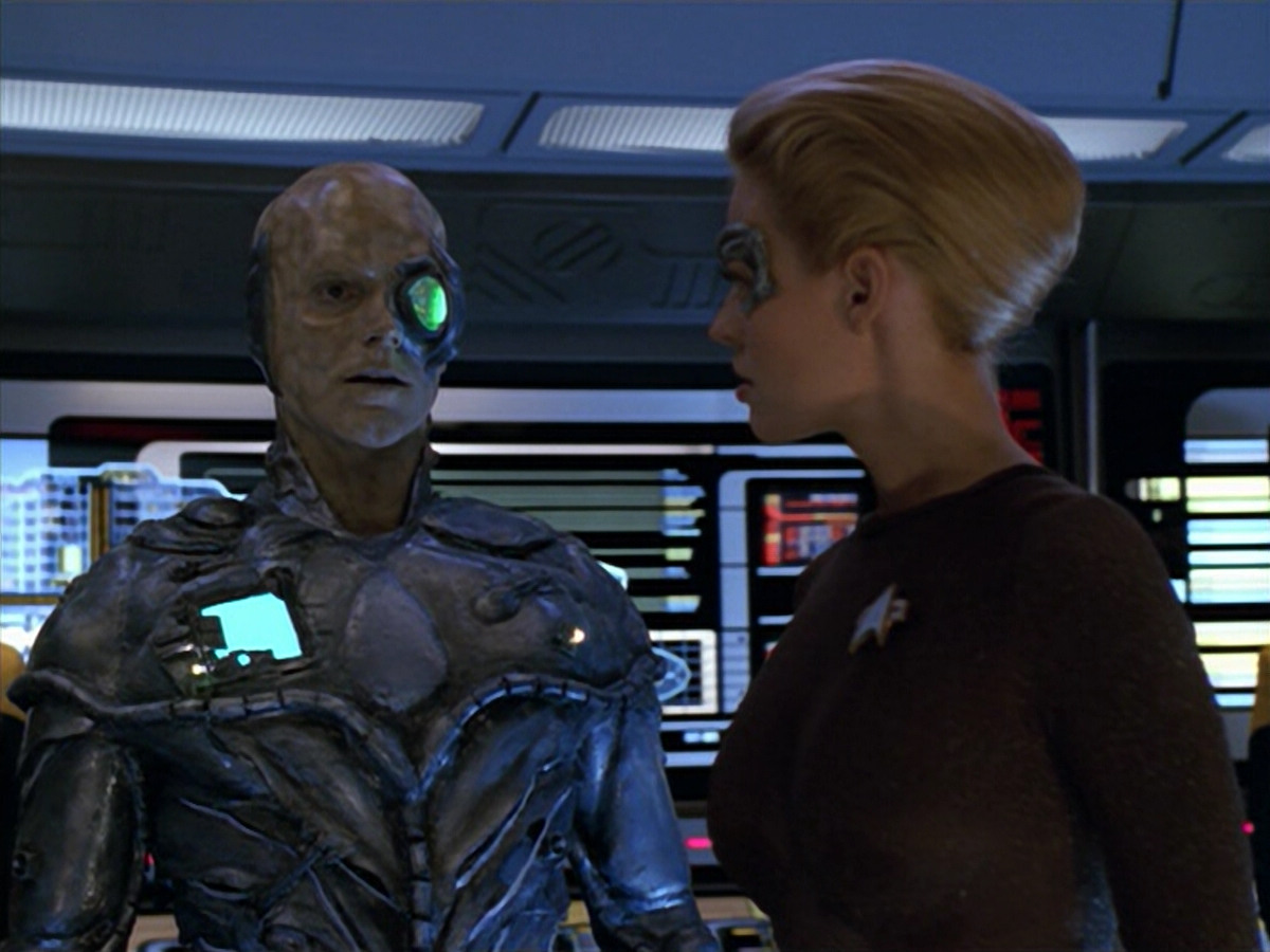extant_StarTrek_VOY_5x02-Drone_03283.jpg