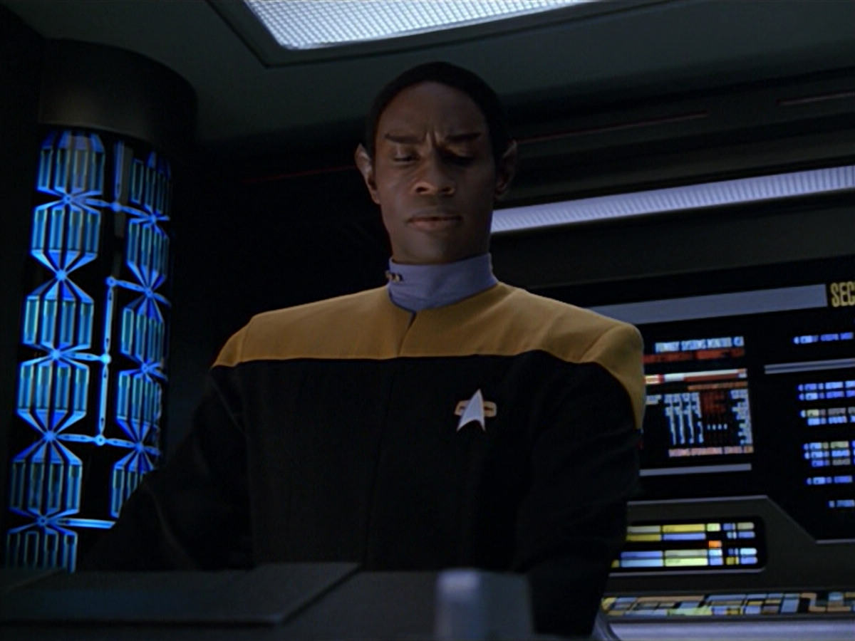 extant_StarTrek_VOY_5x02-Drone_03332.jpg