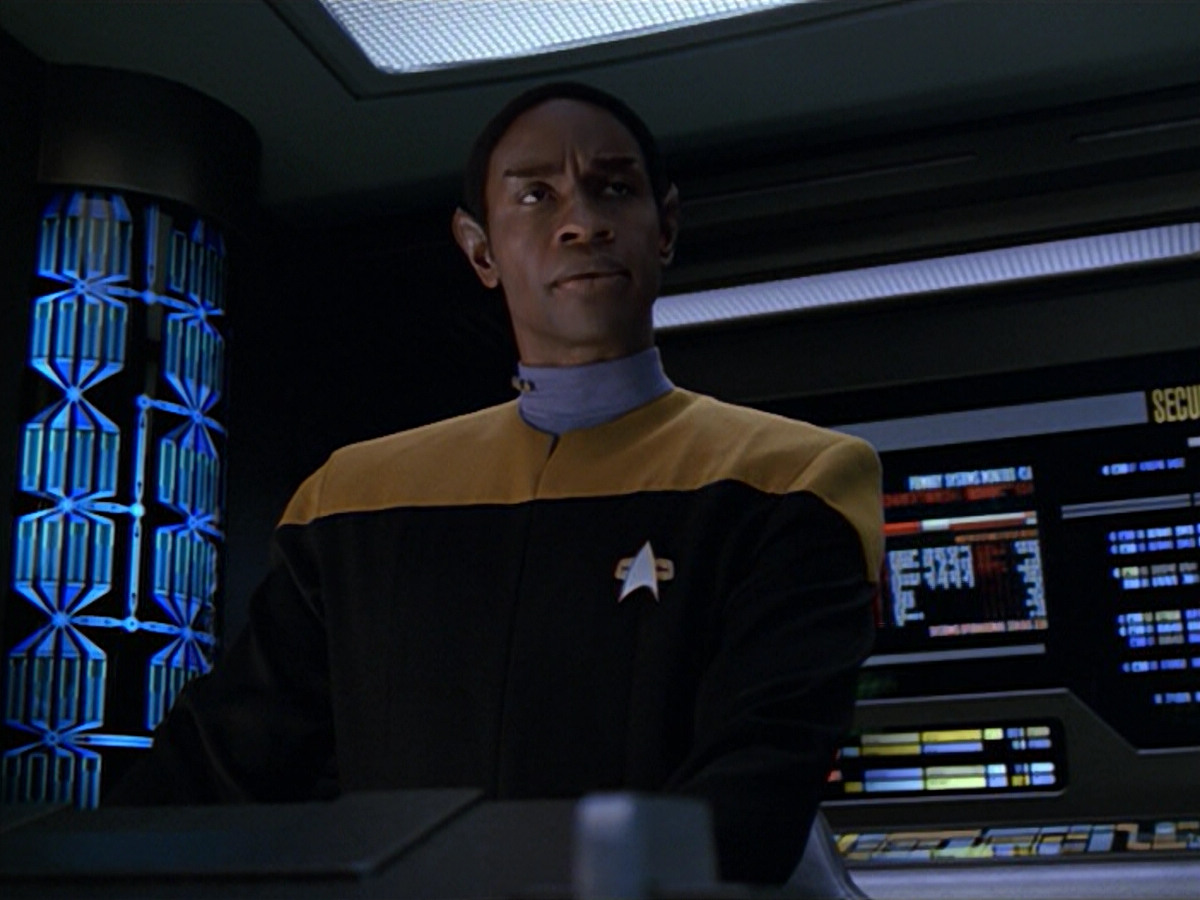 extant_StarTrek_VOY_5x02-Drone_03335.jpg