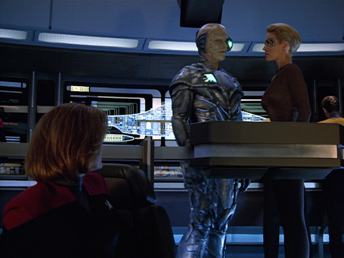 extant_StarTrek_VOY_5x02-Drone_03416.jpg