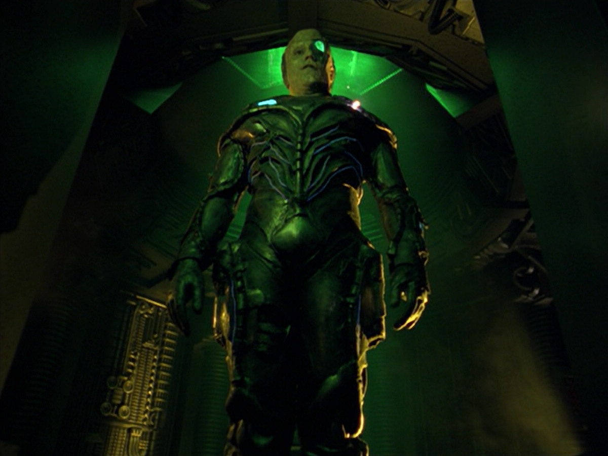 extant_StarTrek_VOY_5x02-Drone_03435.jpg
