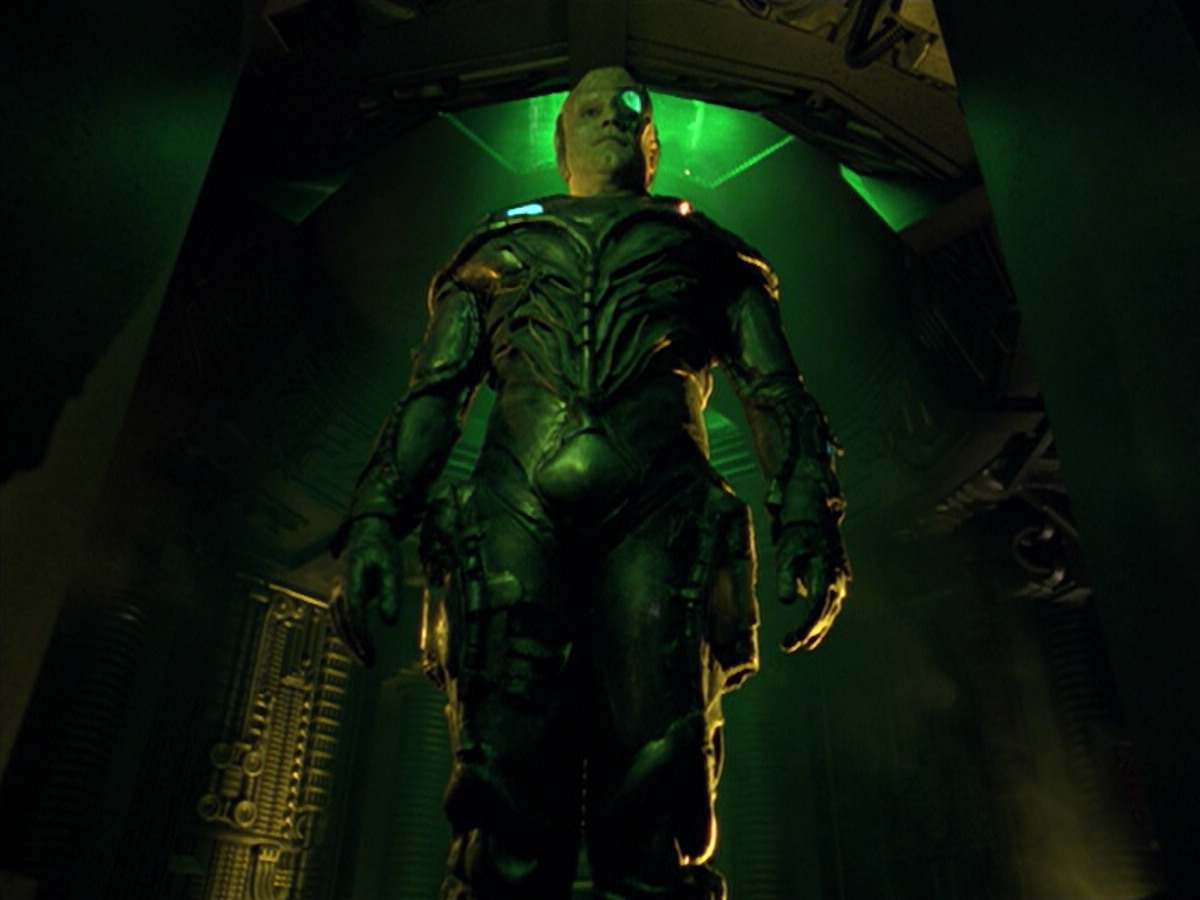 extant_StarTrek_VOY_5x02-Drone_03445.jpg