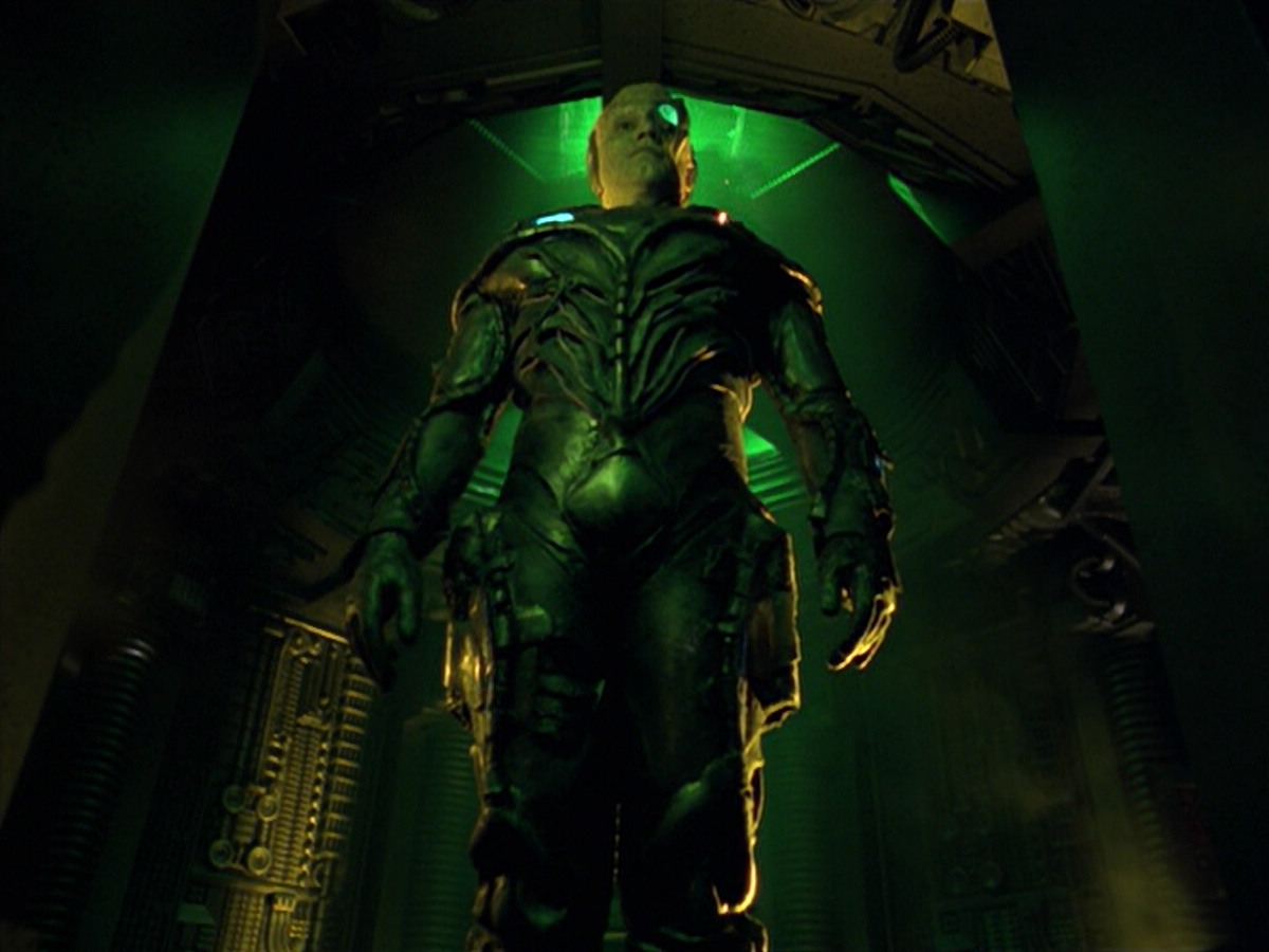 extant_StarTrek_VOY_5x02-Drone_03446.jpg