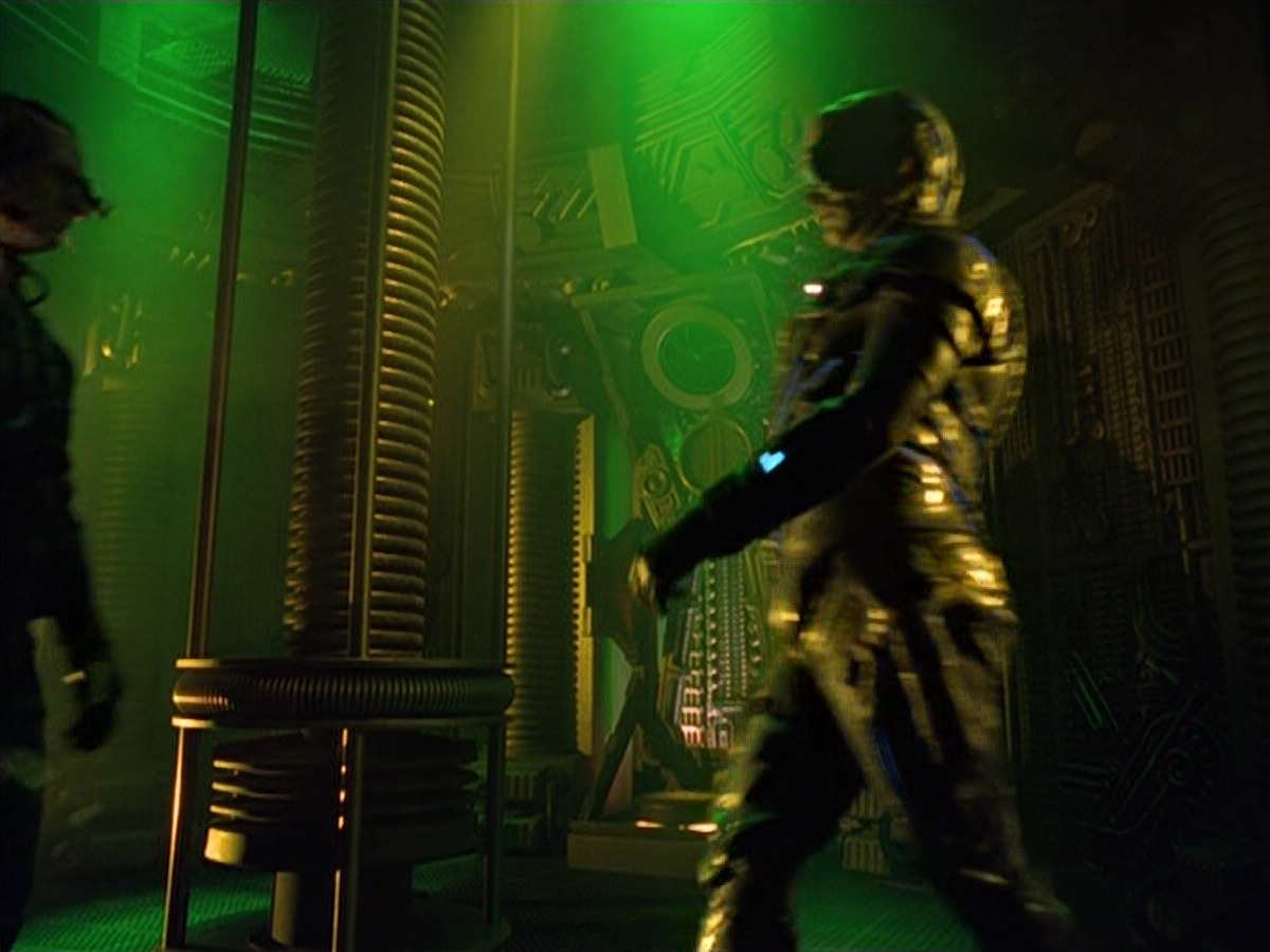 extant_StarTrek_VOY_5x02-Drone_03456.jpg