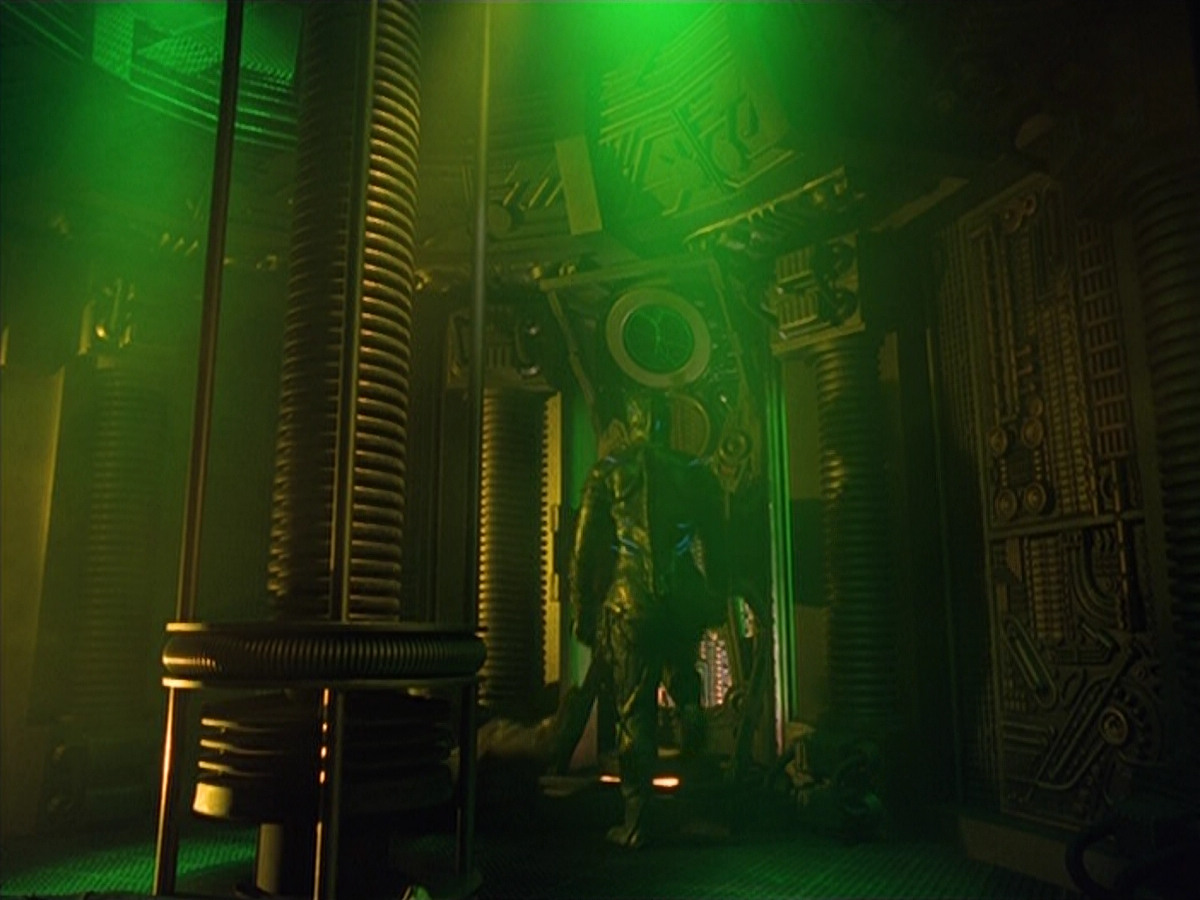 extant_StarTrek_VOY_5x02-Drone_03462.jpg