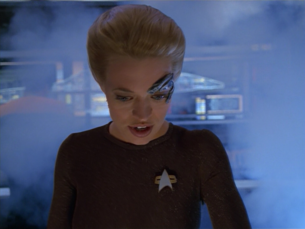 extant_StarTrek_VOY_5x02-Drone_03468.jpg