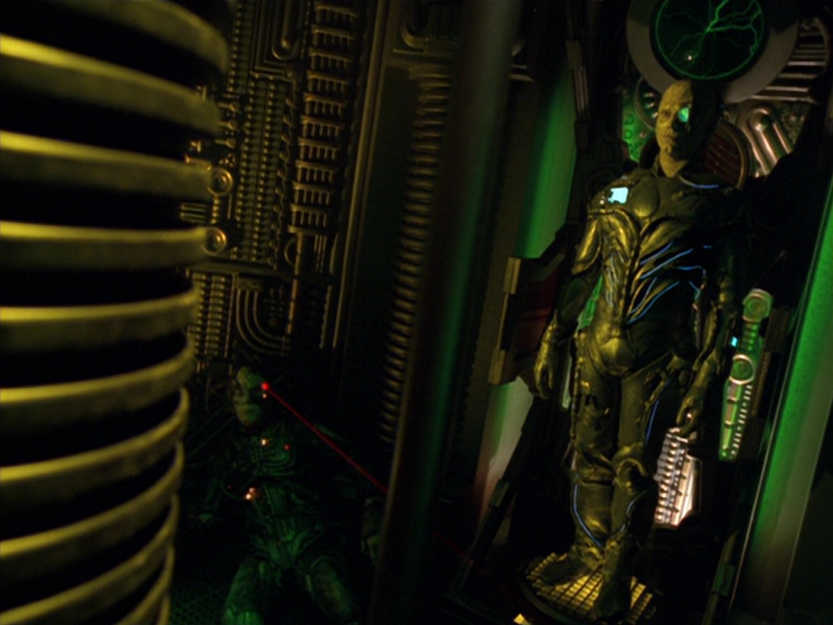 extant_StarTrek_VOY_5x02-Drone_03477.jpg