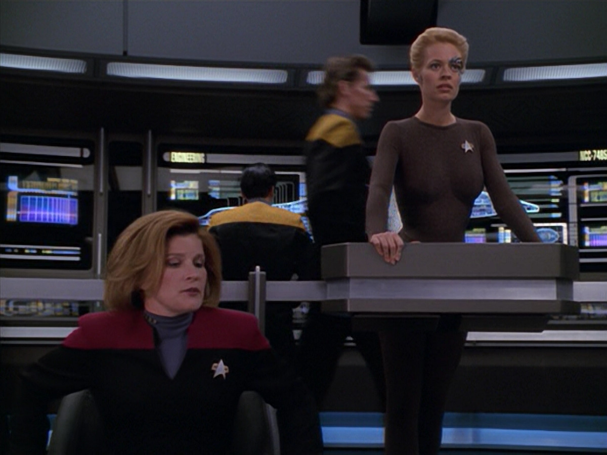 extant_StarTrek_VOY_5x02-Drone_03528.jpg