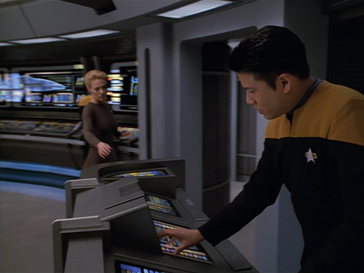 extant_StarTrek_VOY_5x02-Drone_03552.jpg