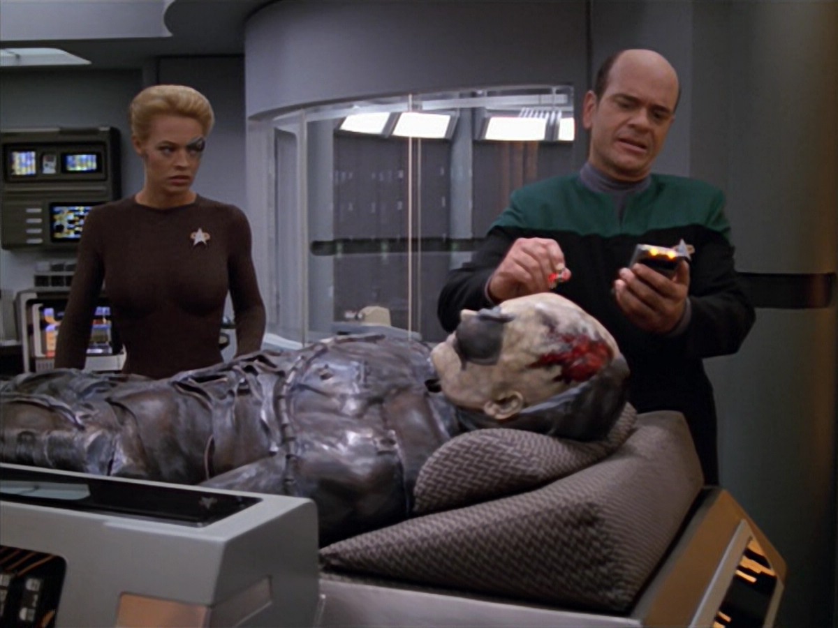 extant_StarTrek_VOY_5x02-Drone_03583.jpg