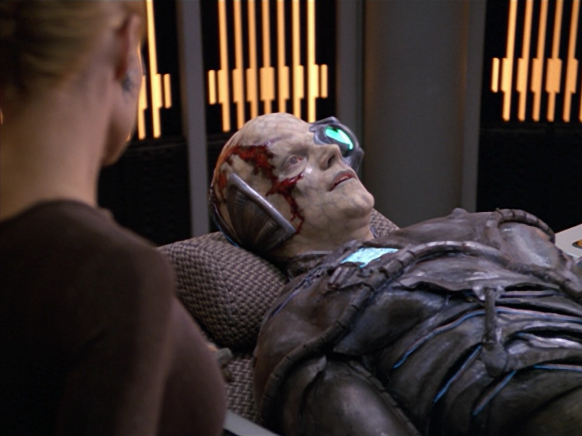 extant_StarTrek_VOY_5x02-Drone_03594.jpg