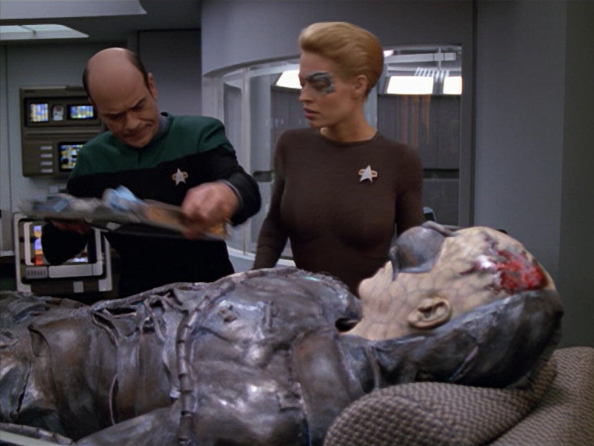 extant_StarTrek_VOY_5x02-Drone_03626.jpg