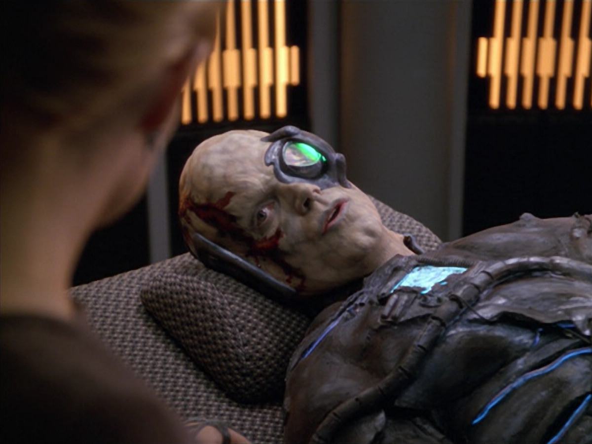 extant_StarTrek_VOY_5x02-Drone_03649.jpg