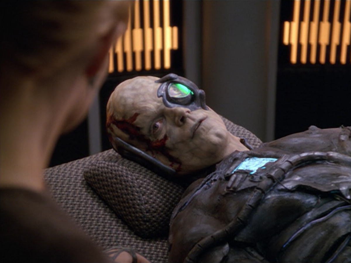 extant_StarTrek_VOY_5x02-Drone_03654.jpg