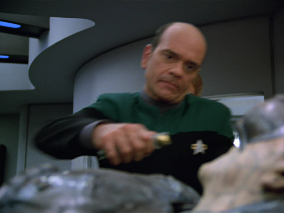 extant_StarTrek_VOY_5x02-Drone_03659.jpg
