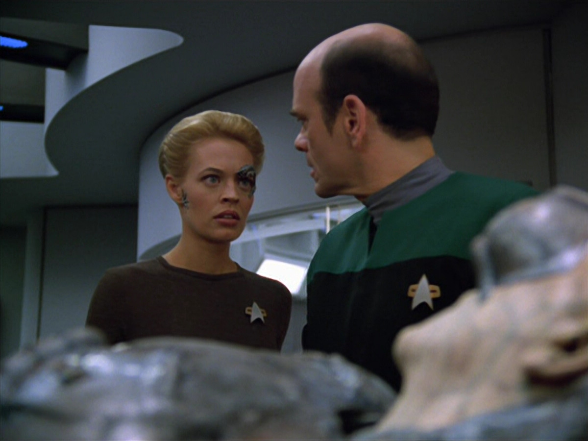 extant_StarTrek_VOY_5x02-Drone_03662.jpg