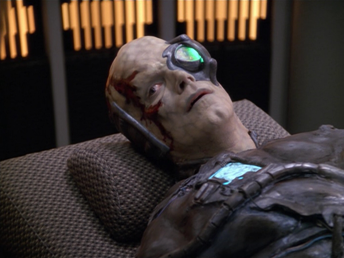 extant_StarTrek_VOY_5x02-Drone_03693.jpg