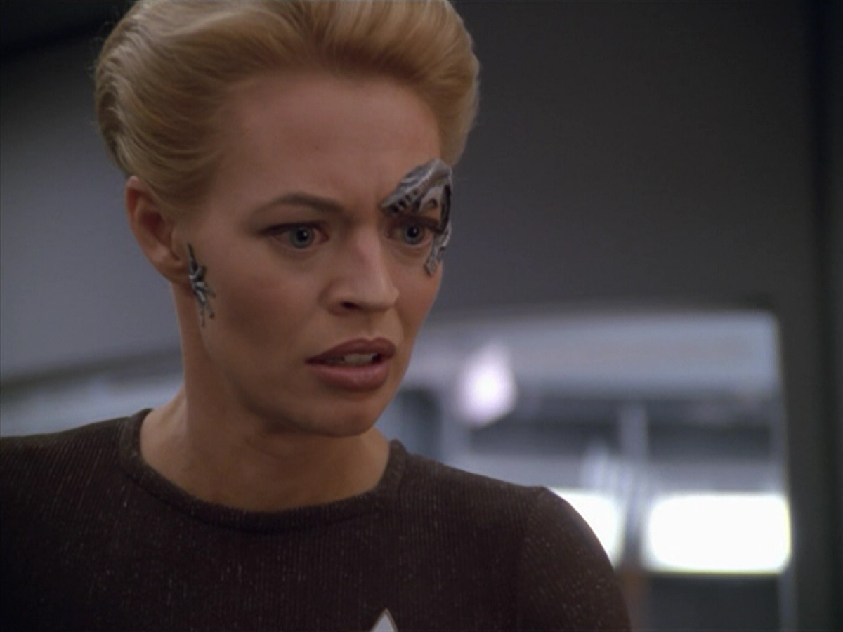 extant_StarTrek_VOY_5x02-Drone_03699.jpg