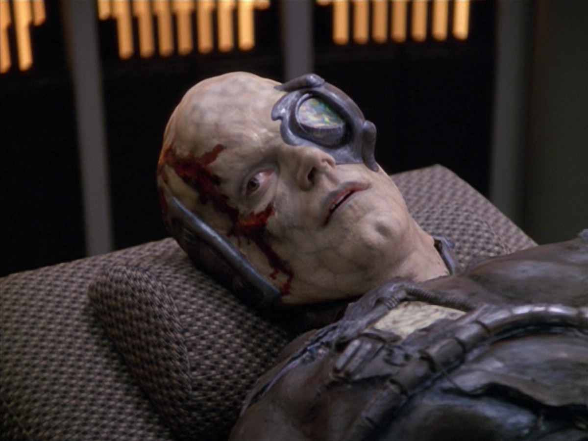 extant_StarTrek_VOY_5x02-Drone_03706.jpg