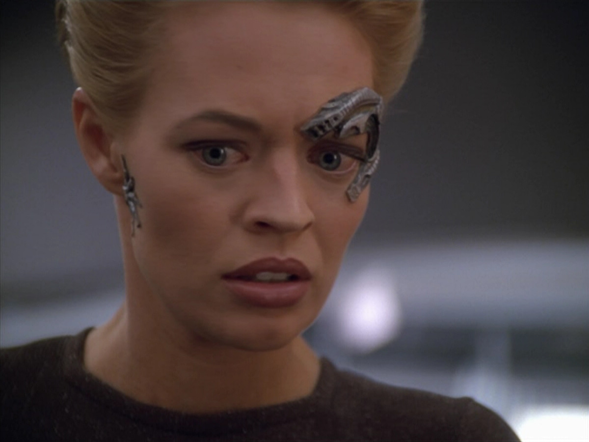 extant_StarTrek_VOY_5x02-Drone_03714.jpg