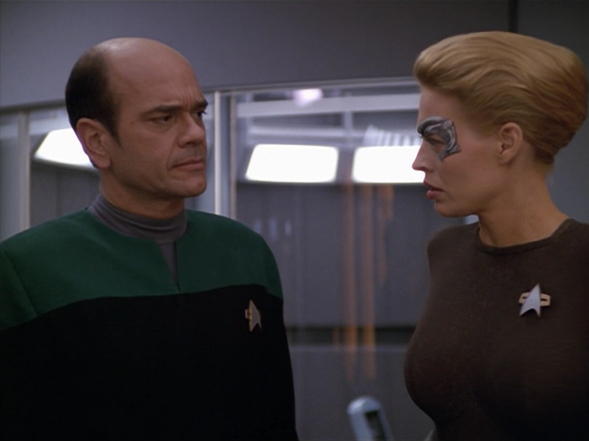 extant_StarTrek_VOY_5x02-Drone_03730.jpg