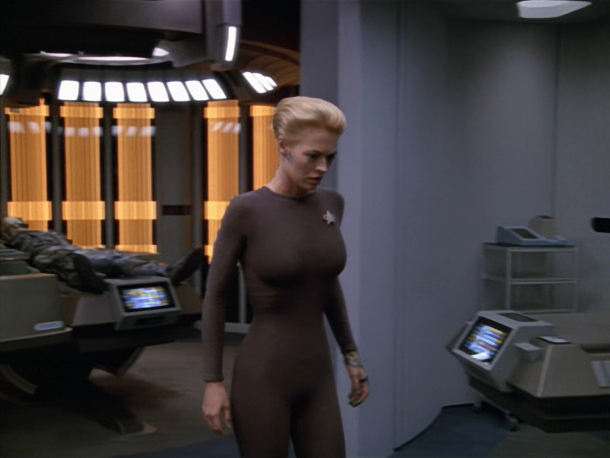extant_StarTrek_VOY_5x02-Drone_03739.jpg