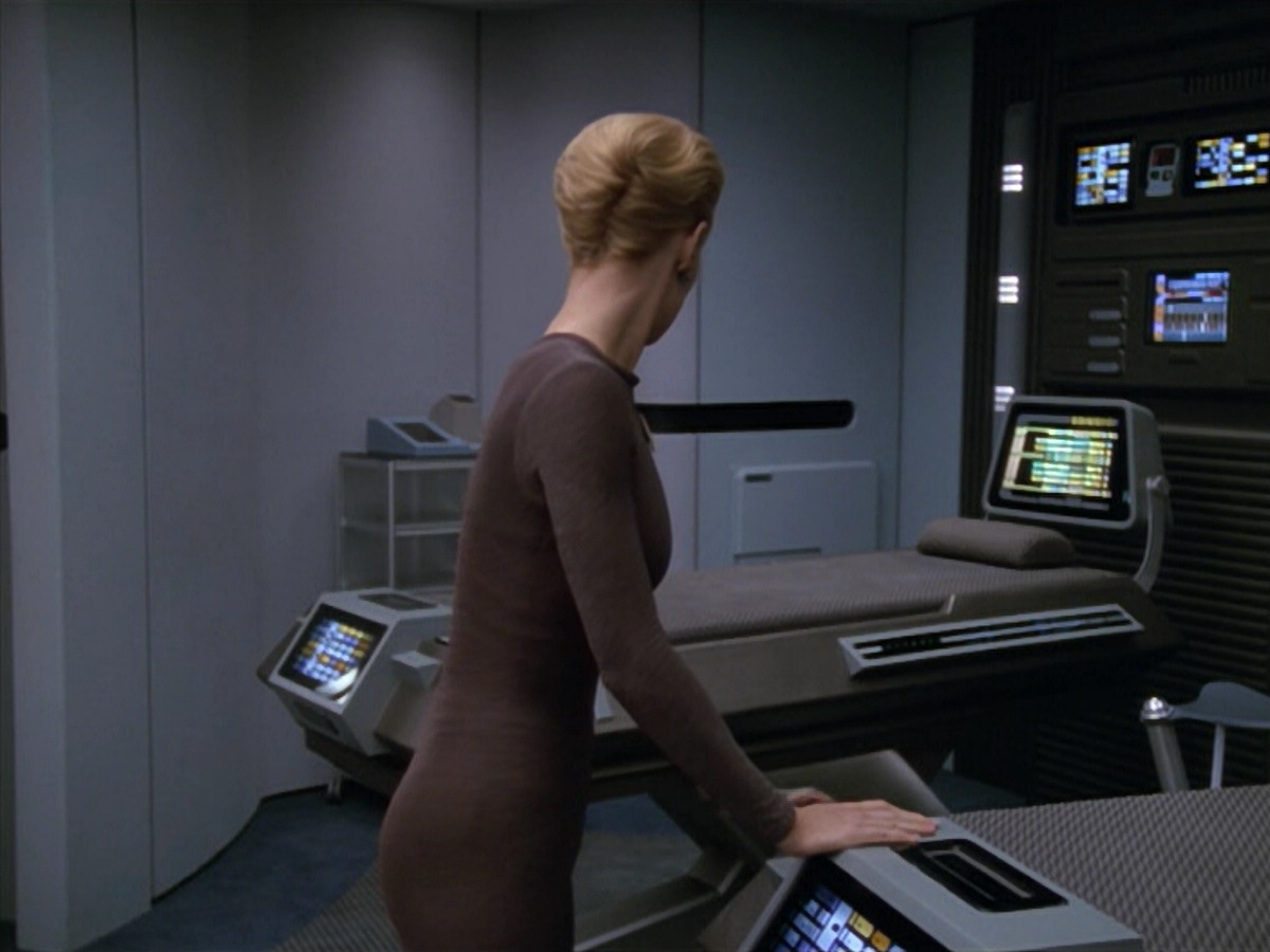 extant_StarTrek_VOY_5x02-Drone_03744.jpg