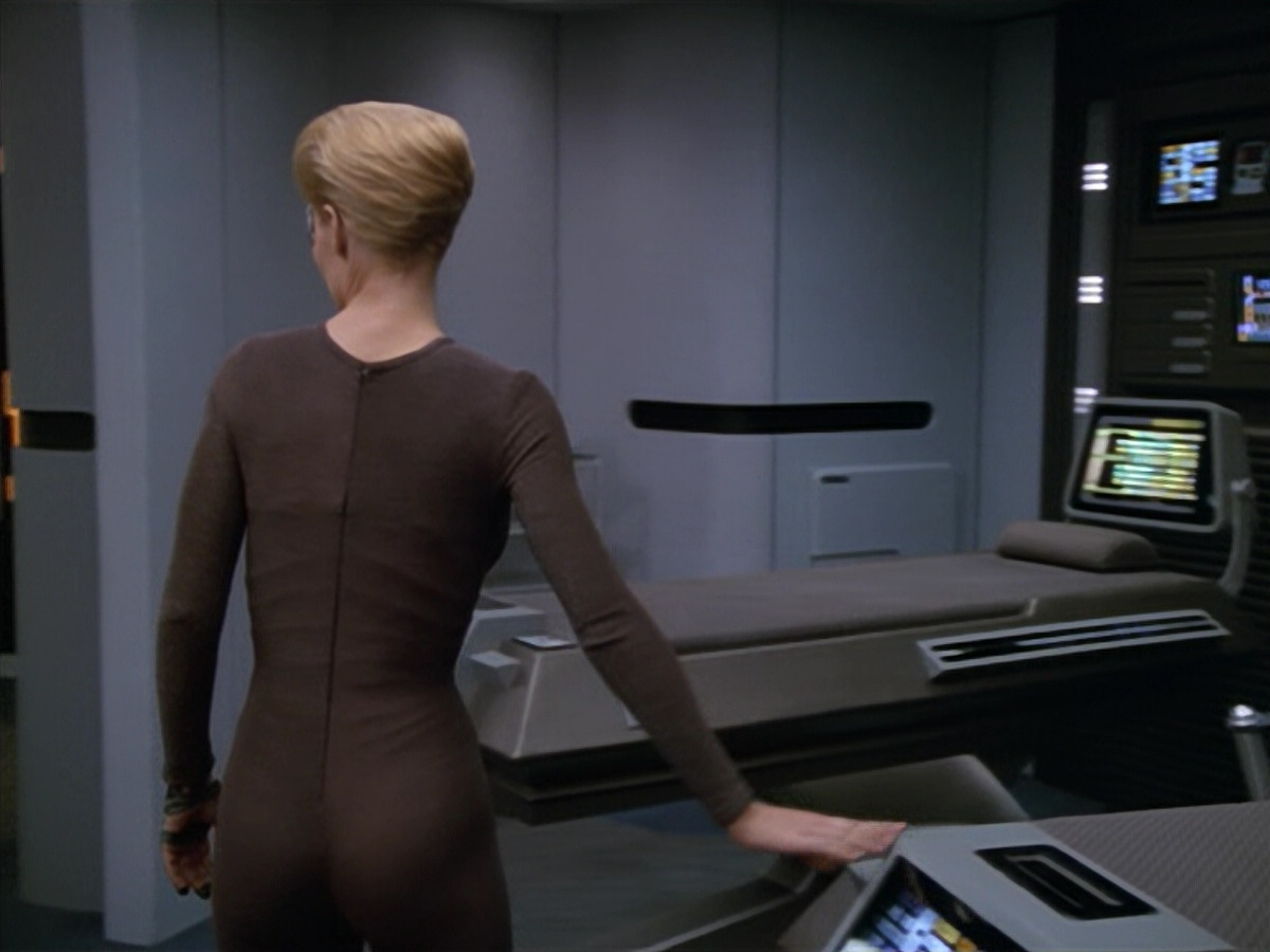 extant_StarTrek_VOY_5x02-Drone_03747.jpg