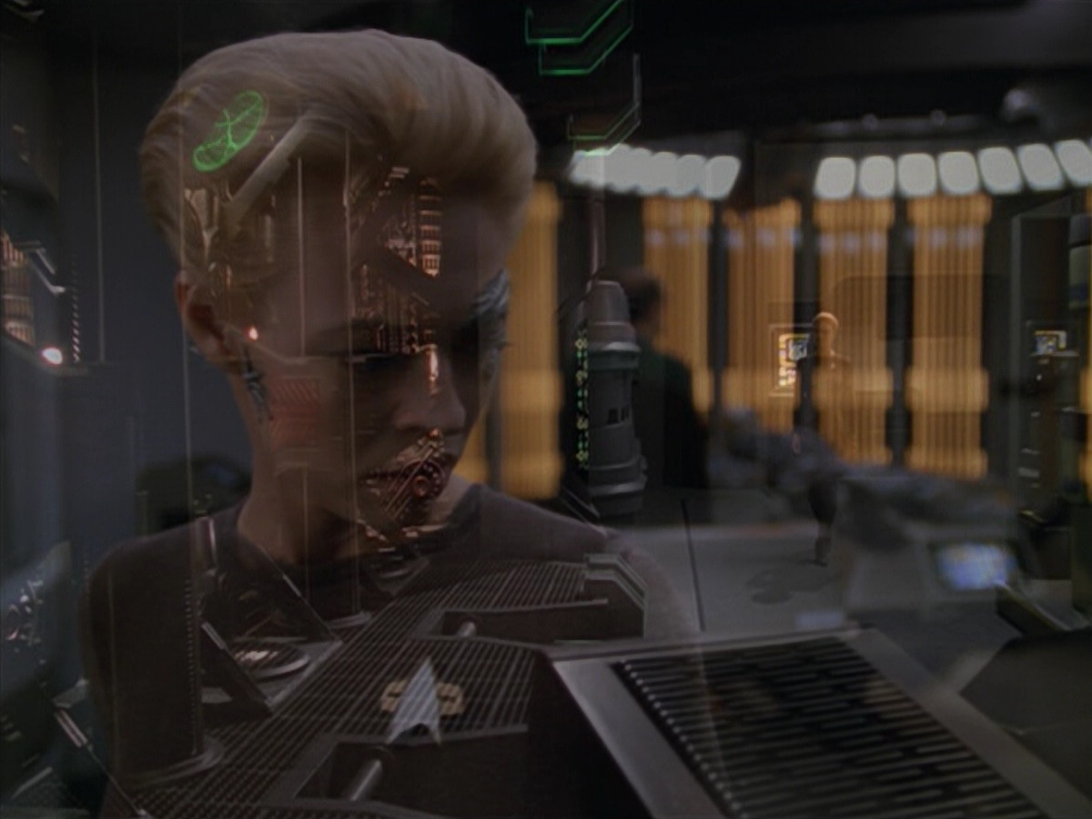 extant_StarTrek_VOY_5x02-Drone_03759.jpg